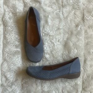 Ara light blue leather slip on flats women’s size 6